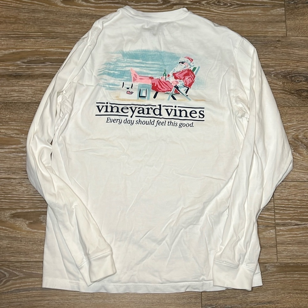 Vineyard Vines T-shirt Womens xs Long Sleeve Whale front Santa on vacation back